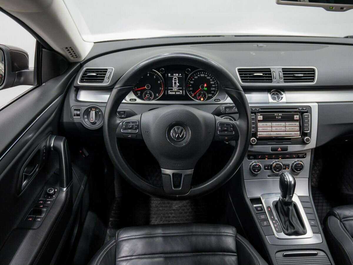 Volkswagen Passat CC, 2012 Фото №11