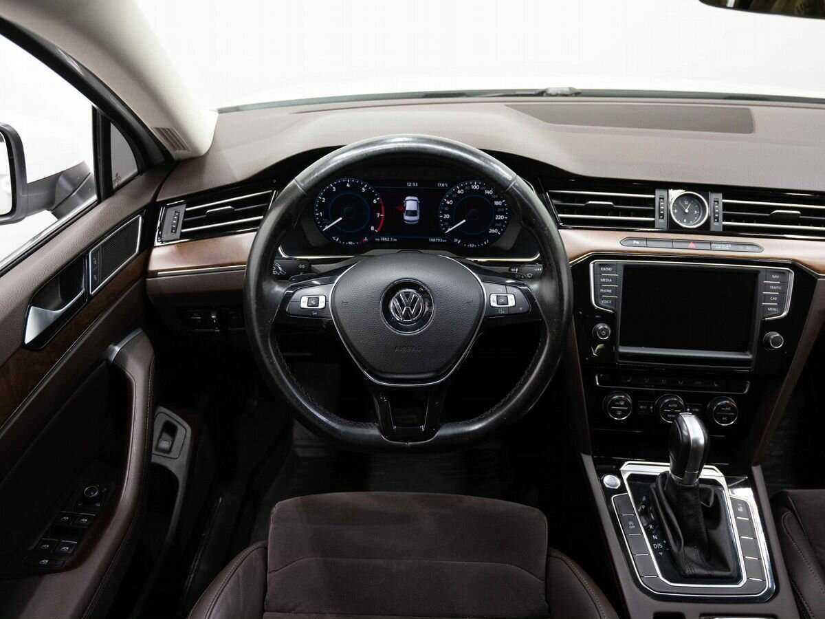 Volkswagen Passat, 2016 Фото №13