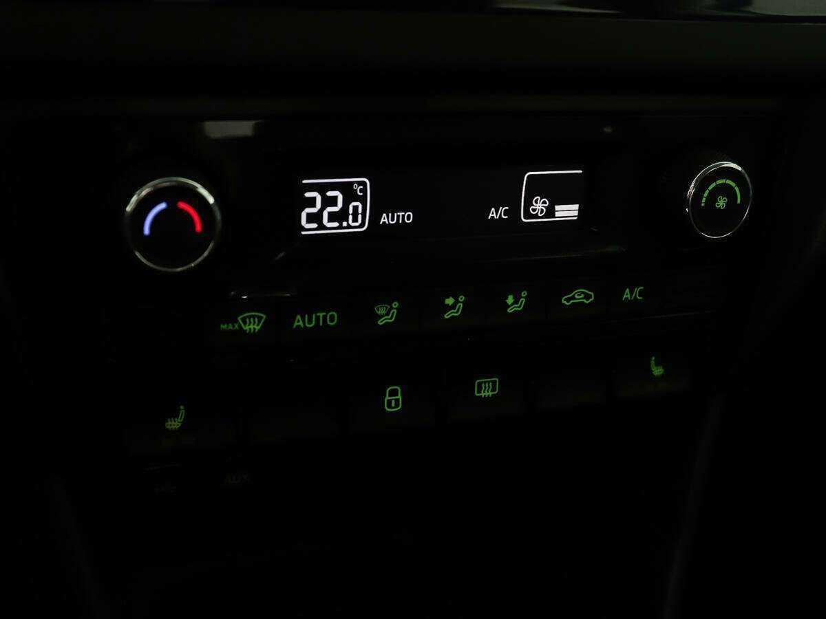 Skoda Rapid, 2017 Фото №23