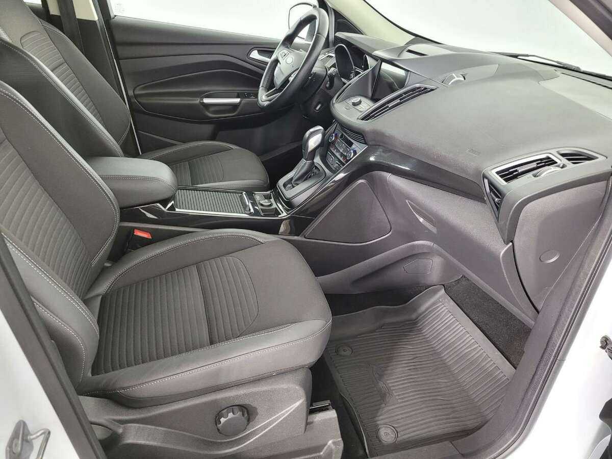 Ford Kuga, 2018 Фото №14