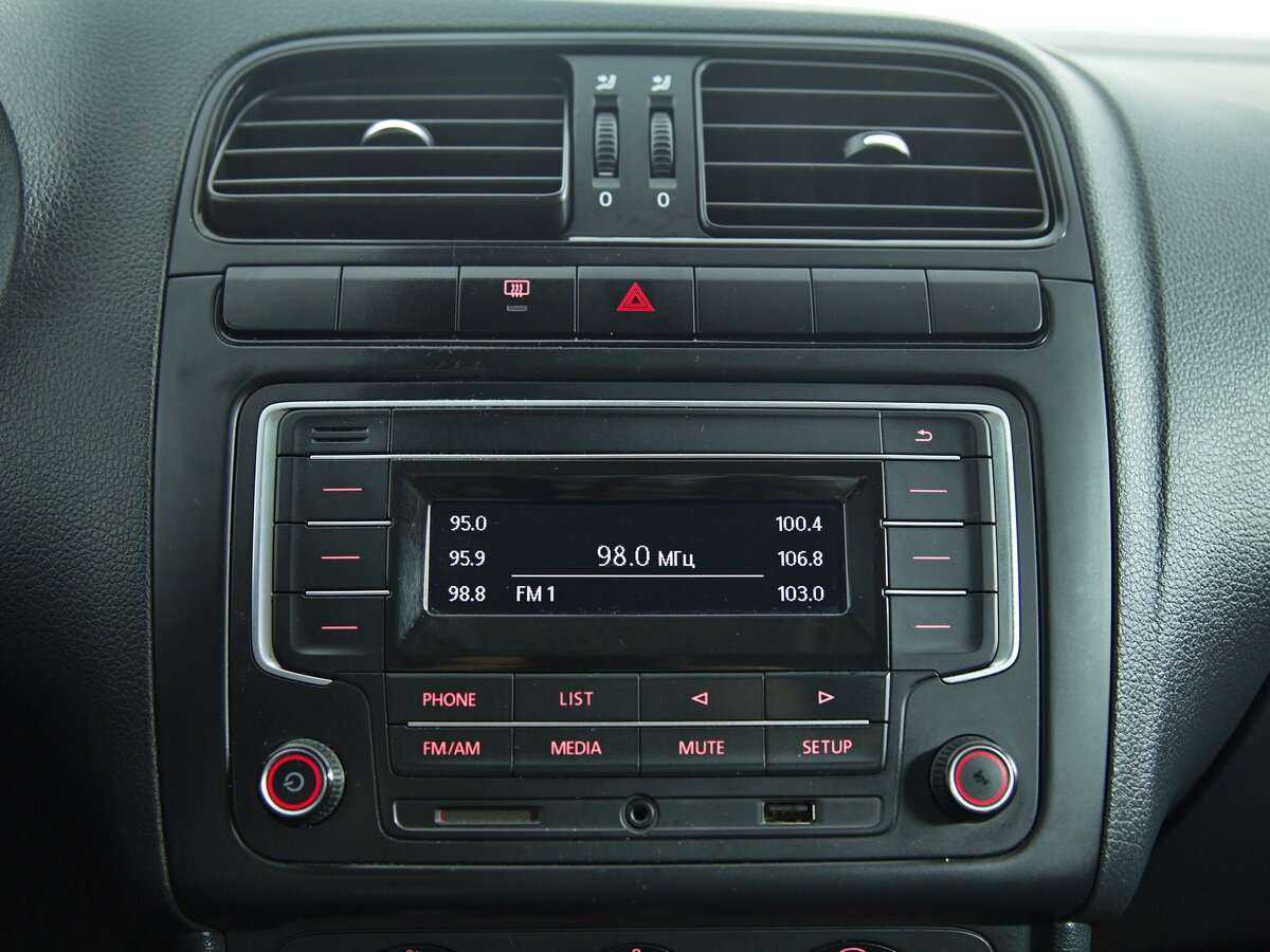 Volkswagen Polo, 2019 Фото №12