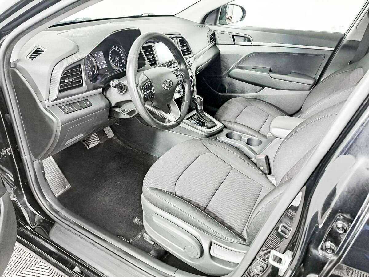 Hyundai Elantra, 2019 Фото №13
