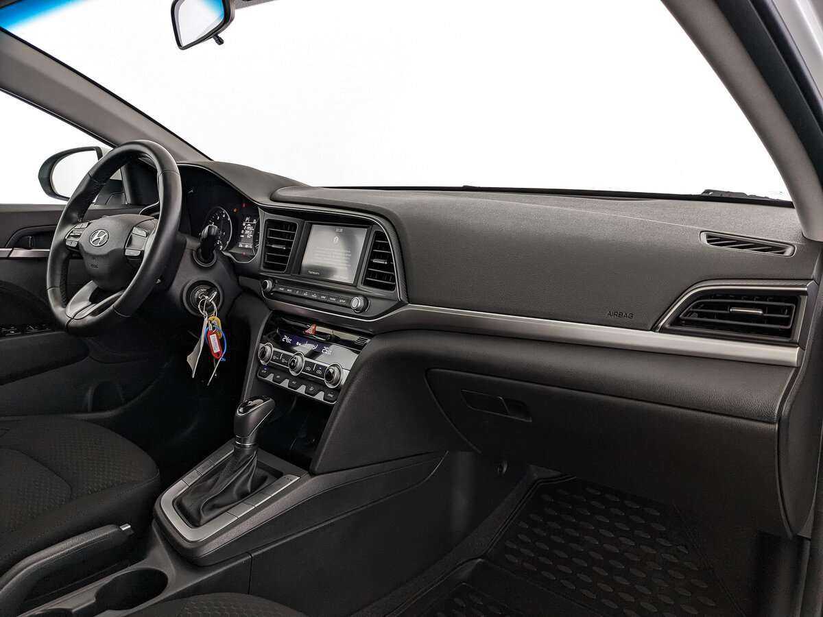 Hyundai Elantra, 2020 Фото №13