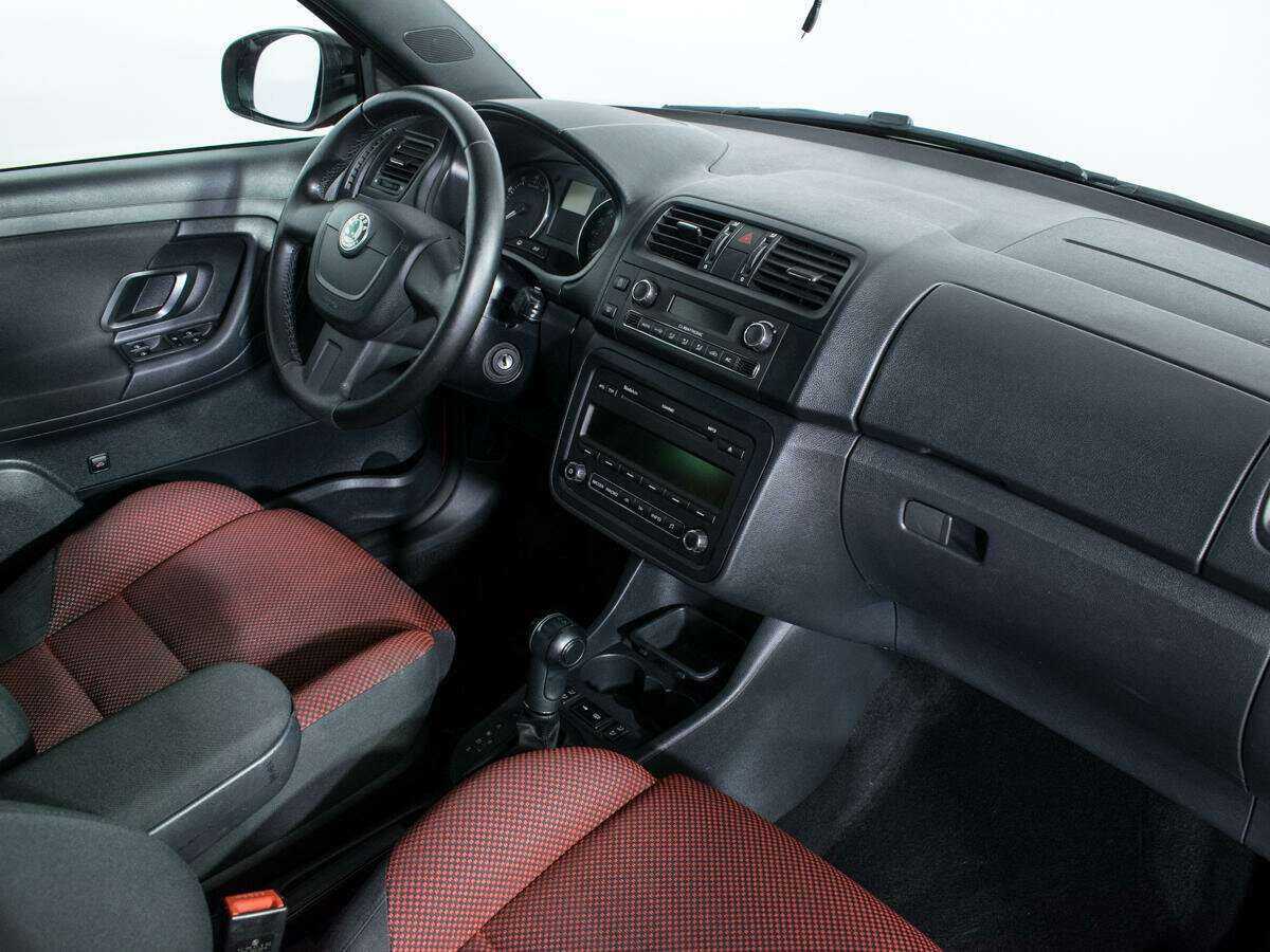 Skoda Fabia, 2012 Фото №9
