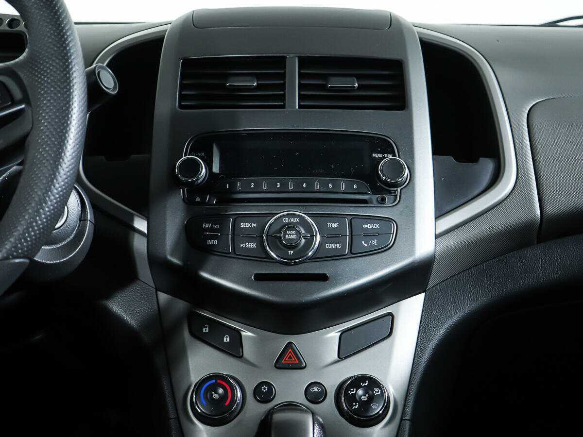 Chevrolet Aveo, 2012 Фото №11