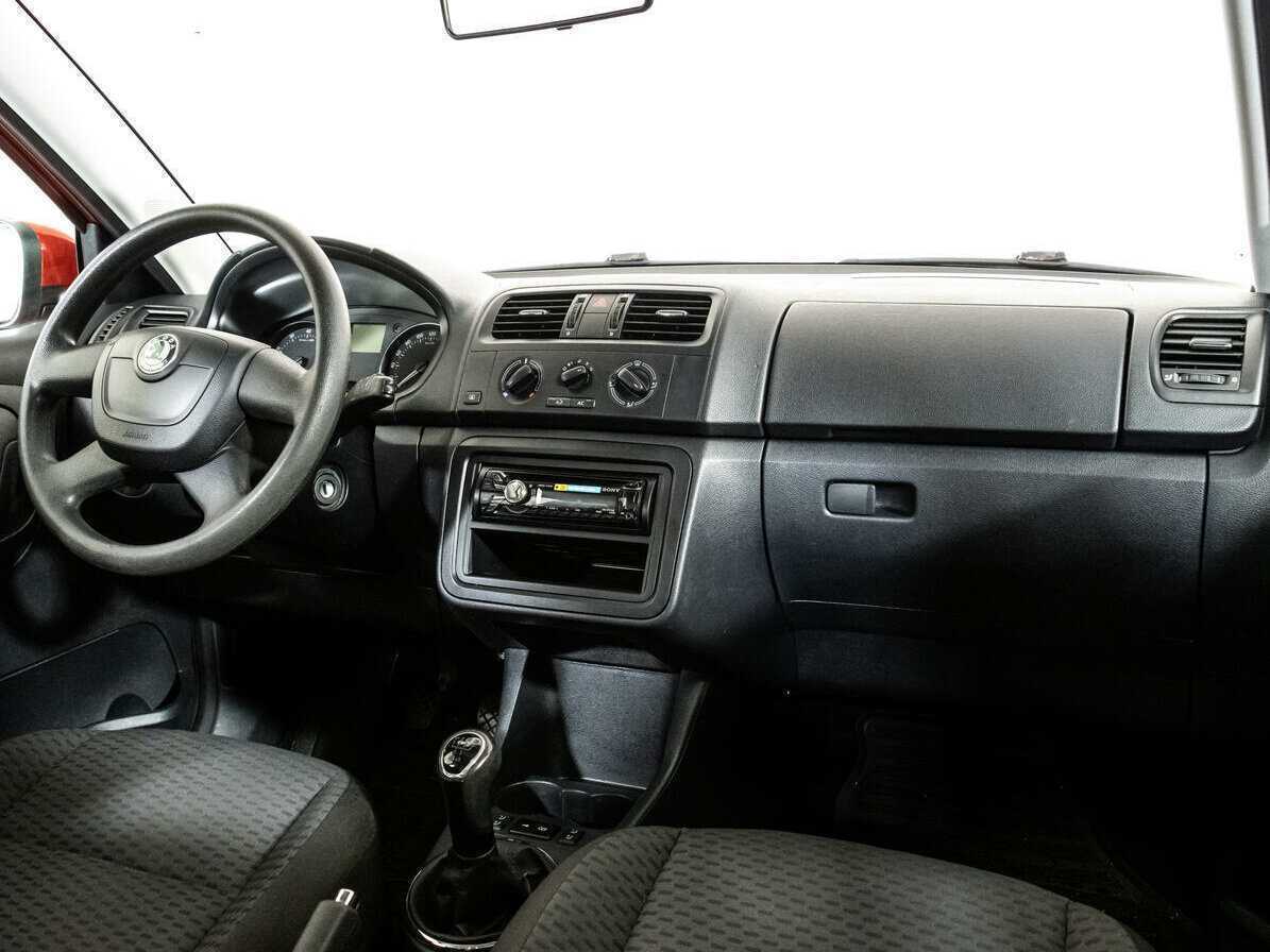 Skoda Fabia, 2012 Фото №9
