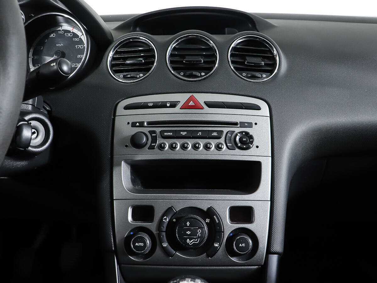 Peugeot 408, 2014 Фото №11