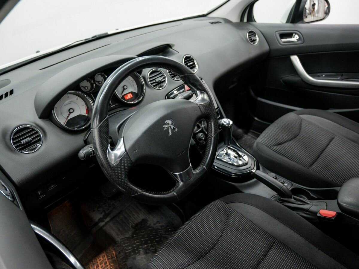 Peugeot 408, 2017 Фото №13