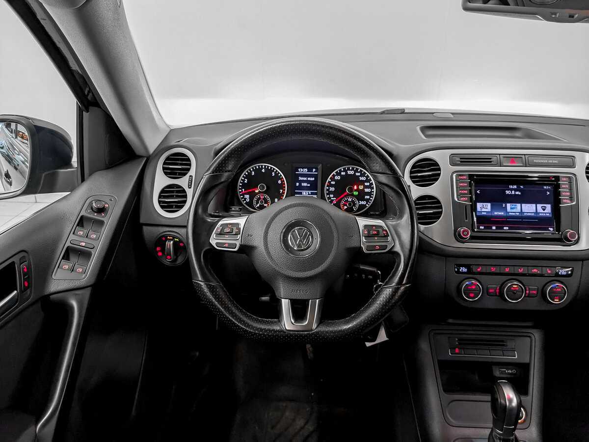 Volkswagen Tiguan, 2016 Фото №19