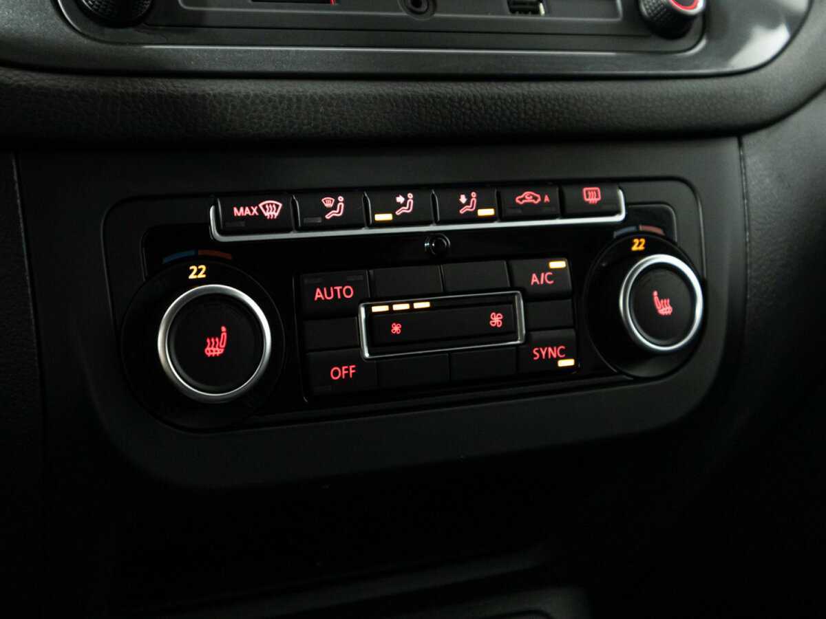 Volkswagen Tiguan, 2015 Фото №17