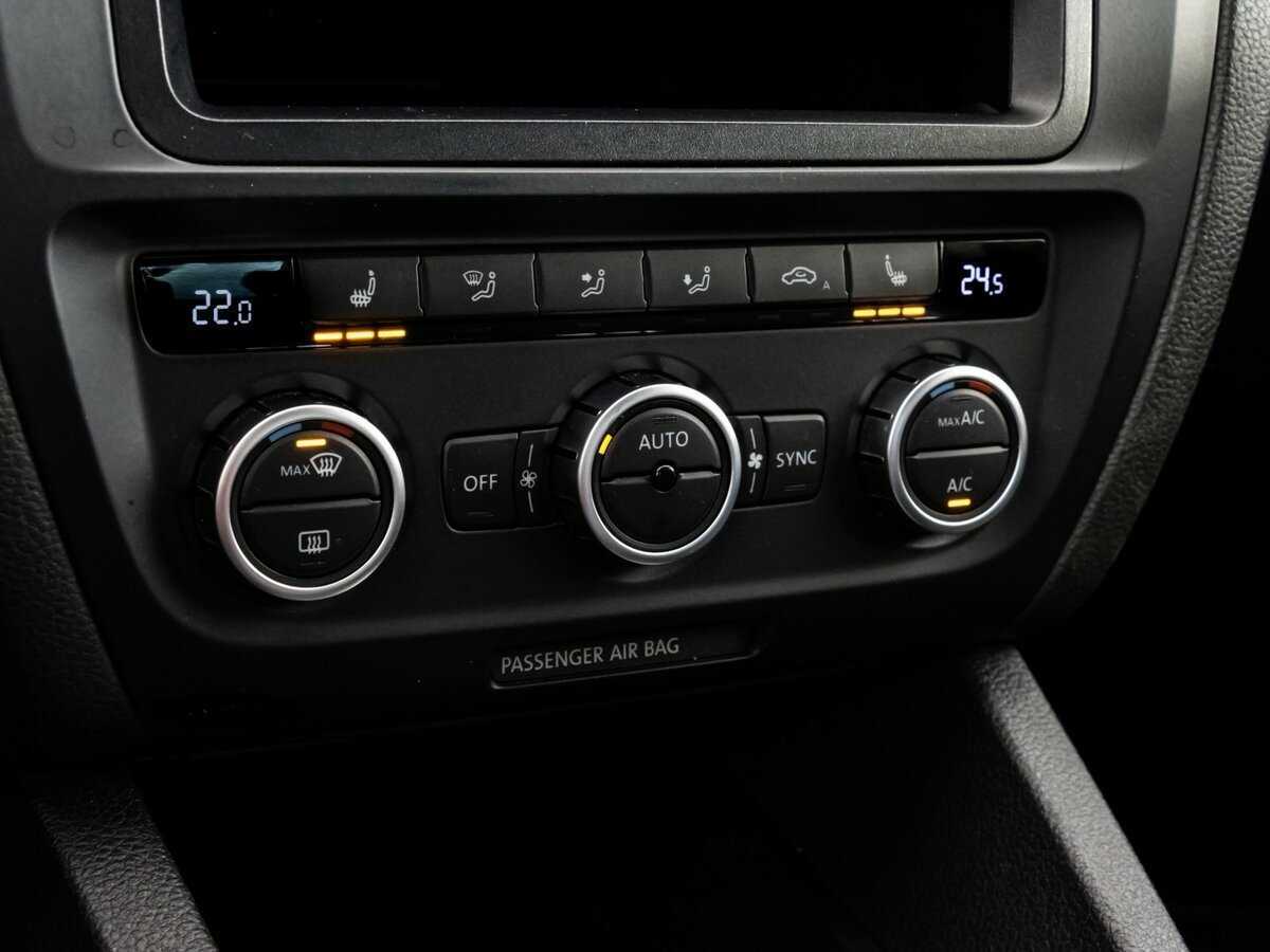 Volkswagen Jetta, 2012 Фото №14