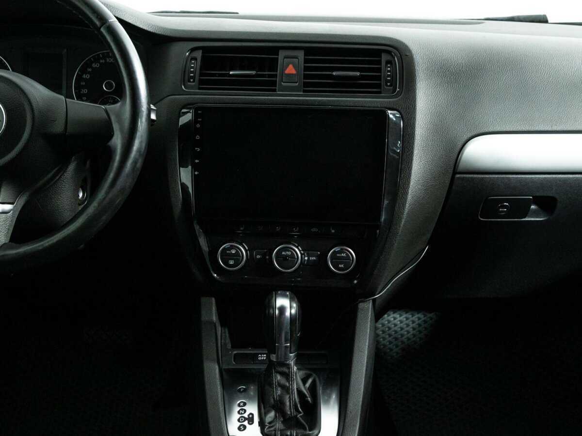Volkswagen Jetta, 2012 Фото №14