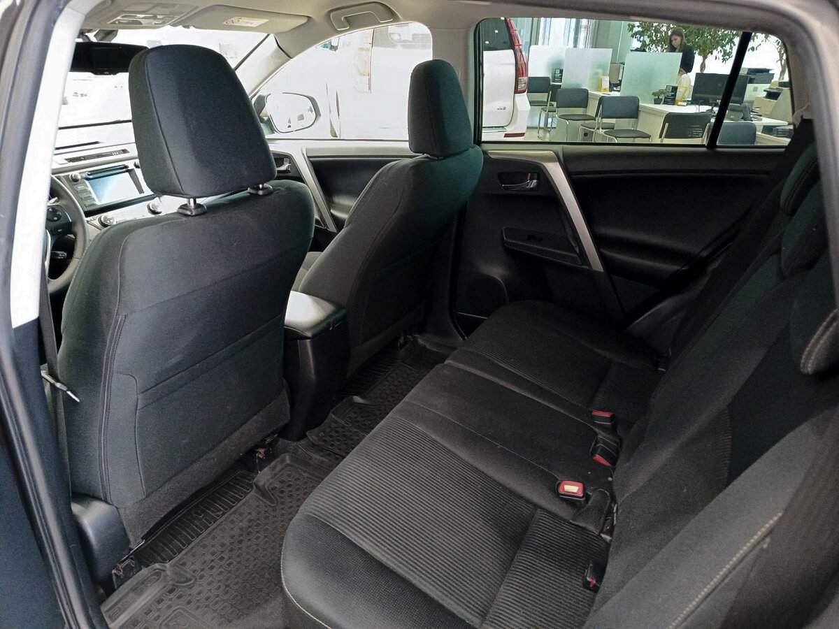Toyota RAV4, 2015 Фото №12
