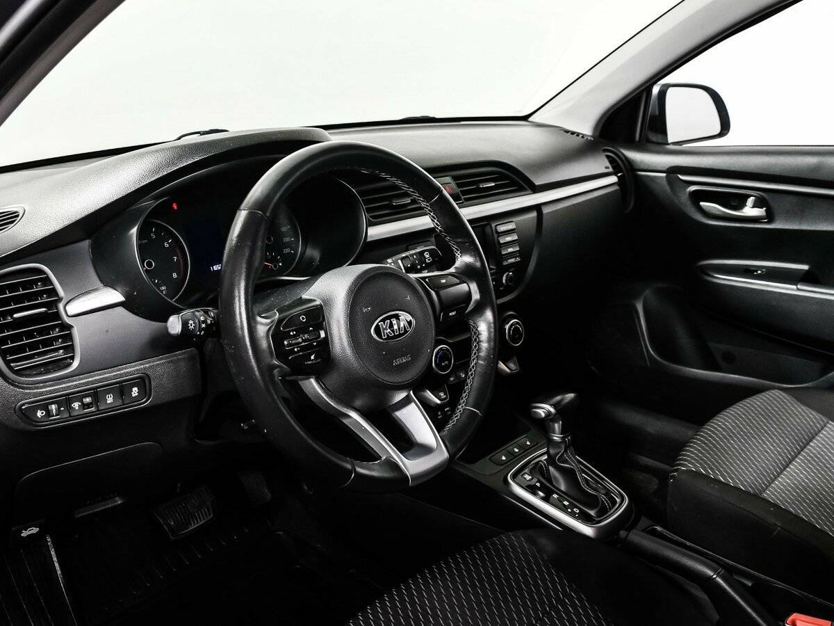 Kia Rio X-Line, 2019 Фото №12