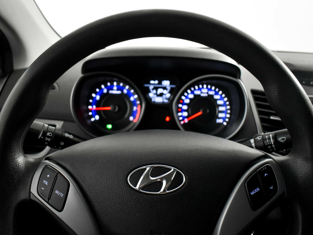 Hyundai Elantra V (MD) Рестайлинг, 2015 Фото №16