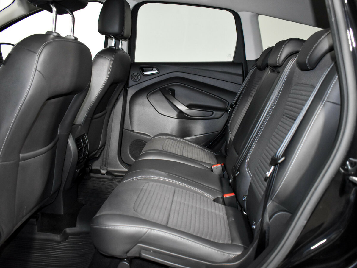 Ford Kuga II Рестайлинг, 2017 Фото №18