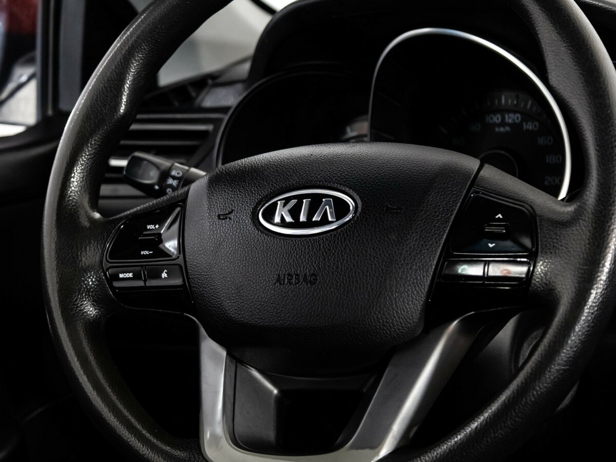 Kia Rio 5-speed III, 2012 Фото №9